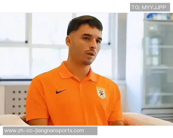 泰山中卫洛佩斯全场表现低迷对抗与争顶数据惨淡引发关注