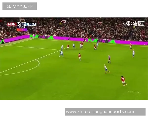 姆伯莫赞舍什科传球精彩海文与B费默契配合助力进球 姆伯莫赞舍什科传球精彩海文与B费默契配合助力进球