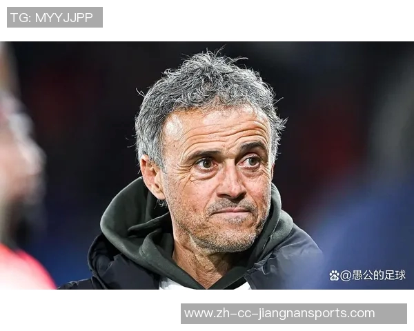 恩里克因伤病潮调整战术多名球员尝试伪九号位新角色 恩里克因伤病潮调整战术多名球员尝试伪九号位新角色