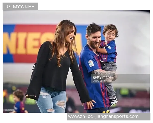 安东内拉分享全家福庆祝梅西夺冠乔治娜点赞展现友好氛围