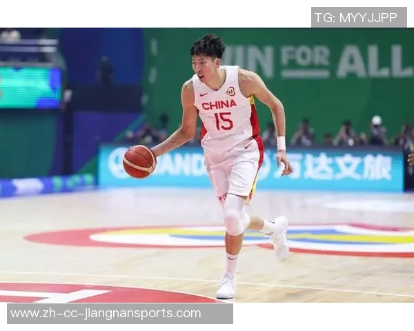 周琦内线强攻首开记录展现实力随即再度发力制造杀伤